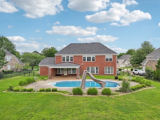 102 Oglethorpe Ave, Gallatin, TN 37066