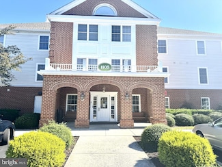 1105 S Schumaker Dr Unit 200, Salisbury, MD 21804