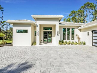 5041 Mahogany Ridge Dr, Naples, FL 34119