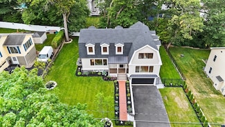 14 Grant Rd, Winchester, MA 01890