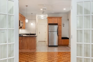 76 Phillips St Unit 4, Boston, MA 02114