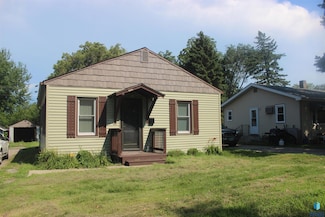 615 6th Ave E, Sisseton, SD 57262