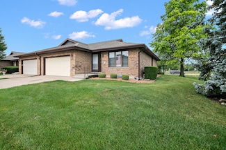 947 Winter Park Dr, New Lenox, IL 60451