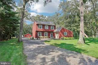 40 Holly Park Dr, Tabernacle, NJ 08088