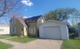 817 Saint John St, Faulkton, SD 57438