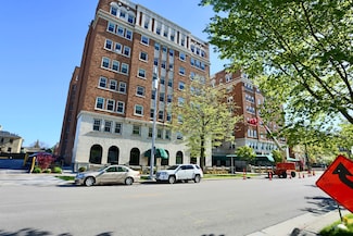 1028 E Juneau Ave Unit 327, Milwaukee, WI 53202