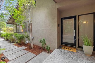 527 Bradford St, Pasadena, CA 91105