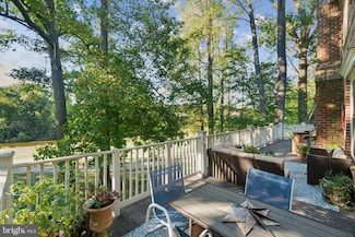 7809 Fox Gate Ct, Bethesda, MD 20817
