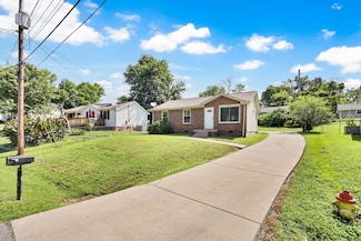 909 Lucas Ln, Clarksville, TN 37040