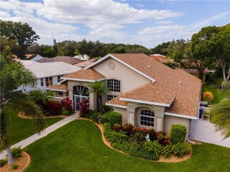 450 Lake of the Woods Dr, Venice, FL 34293