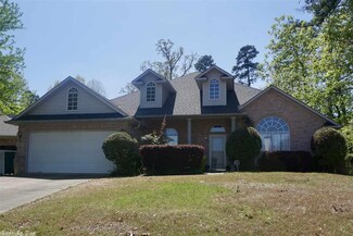 18 Montvale Dr, Little Rock, AR 72212