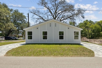700 S 9th St, Fernandina Beach, FL 32034