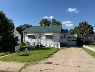 520 E 2nd St, Saint Francis, KS 67756