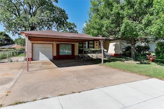 205 Bedford Ct E, Bedford, TX 76022