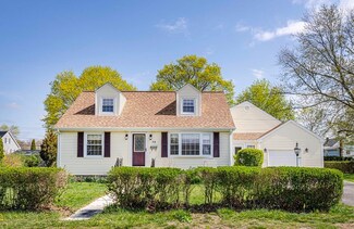72 Nora Ave, Somerset, MA 02725