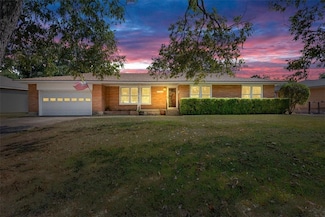 2137 Curtis Dr, Waco, TX 76710