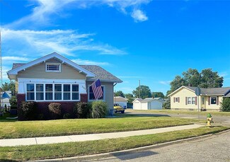 2160 Deming St, Terre Haute, IN 47803