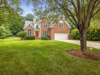 802 E Oak Dr, Durham, NC 27705