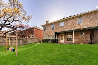 914 Palm Desert Dr, Garland, TX 75044
