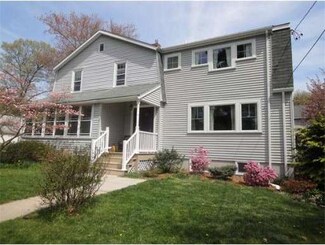 30 Bernard St, Newton Highlands, MA 02461