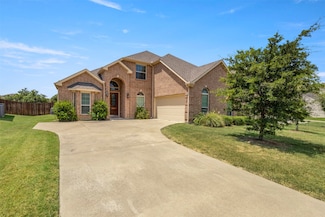 153 Pinewood Ave, Red Oak, TX 75154