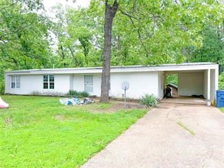 40 Walnut St, Viburnum, MO 65566