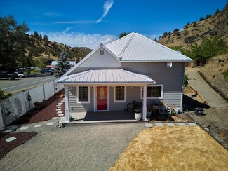 215 U S 26, Mitchell, OR 97750