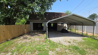 40 Martin St, Russellville, AL 35654