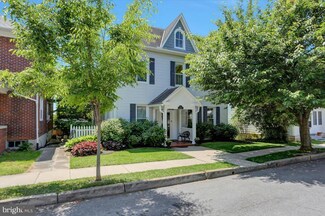 814 Dewey Ave, Hagerstown, MD 21742