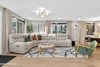 162 Brower Ave, Edison, NJ 08837