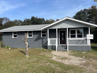 907 C St, Hartsville, SC 29550