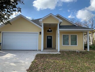 2012 Langston St, Fort Worth, TX 76105