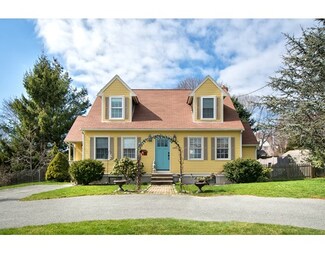 1202 Nantasket Ave, Hull, MA 02045