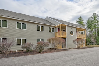 23 Northbrook Cir Unit 27D, Conway, NH 03860