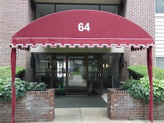 64 Main St Unit 52B, Stoneham, MA 02180