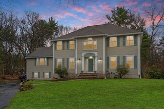 173 Bridges Ln, North Andover, MA 01845