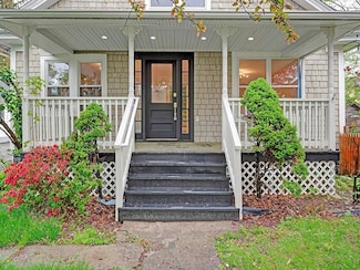 29 Harwich St, Kingston, NY 12401
