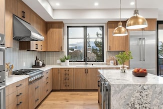 231 Hope St, Mountain View, CA 94041