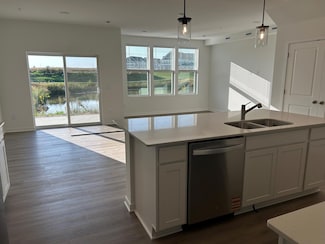 17935 Genoa Dr, Lakeville, MN 55044