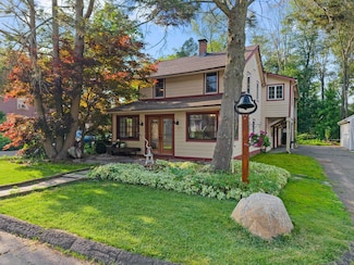 7 Sears Place, East Hampton, CT 06424