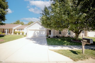 7916 Grand Gulch Dr, Indianapolis, IN 46239