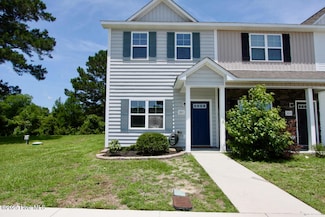 301 Justice Farm Dr, Sneads Ferry, NC 28460