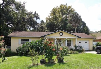 817 Oak St, Inverness, FL 34452