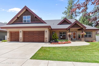 11477 N Rocking r Rd, Hayden, ID 83835