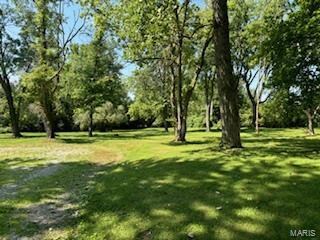 3300 Amber Ct, Godfrey, IL 62035