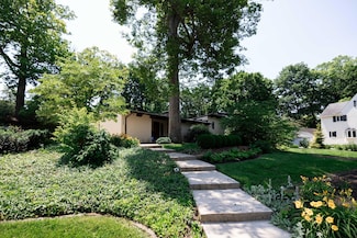125 Hawthorne Rd, Springfield, OH 45504