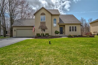4869 Buxton Dr, Syracuse, NY 13215