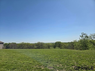 4219 Windward Dr, Plattsmouth, NE 68048