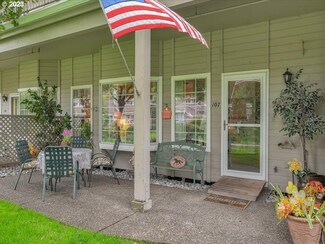 13775 SW Scholls Ferry Rd Unit 107, Beaverton, OR 97008
