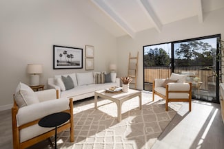 872 Highland Dr Unit 1, Santa Barbara, CA 93109